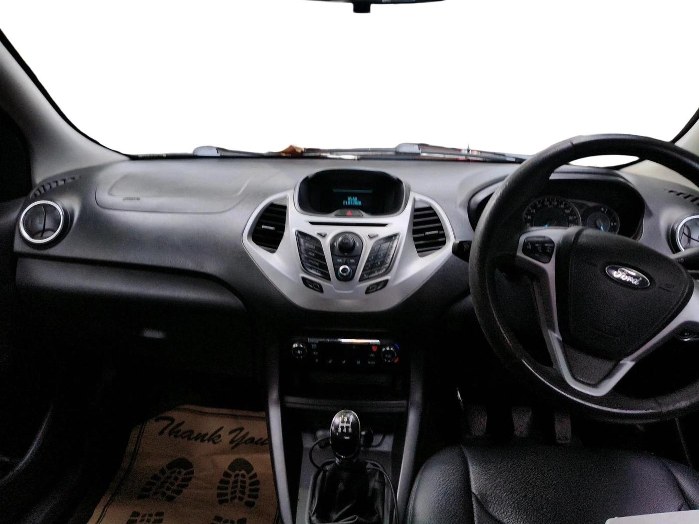 2015 Ford New Figo TITANIUM 1.2 PETROL MT, Petrol, Manual, 1,09,498 km, interior