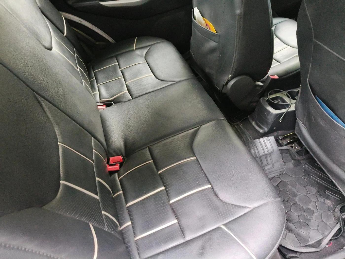 2015 Ford New Figo TITANIUM 1.2 PETROL MT, Petrol, Manual, 1,09,498 km, interior