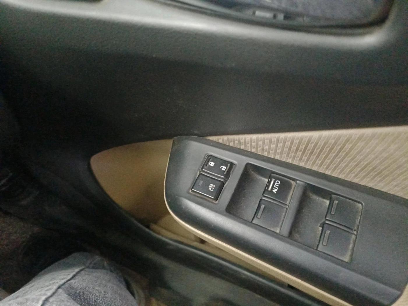 2018 Honda City 1.5L I-VTEC V MT, CNG, Manual, 74,176 km, interior