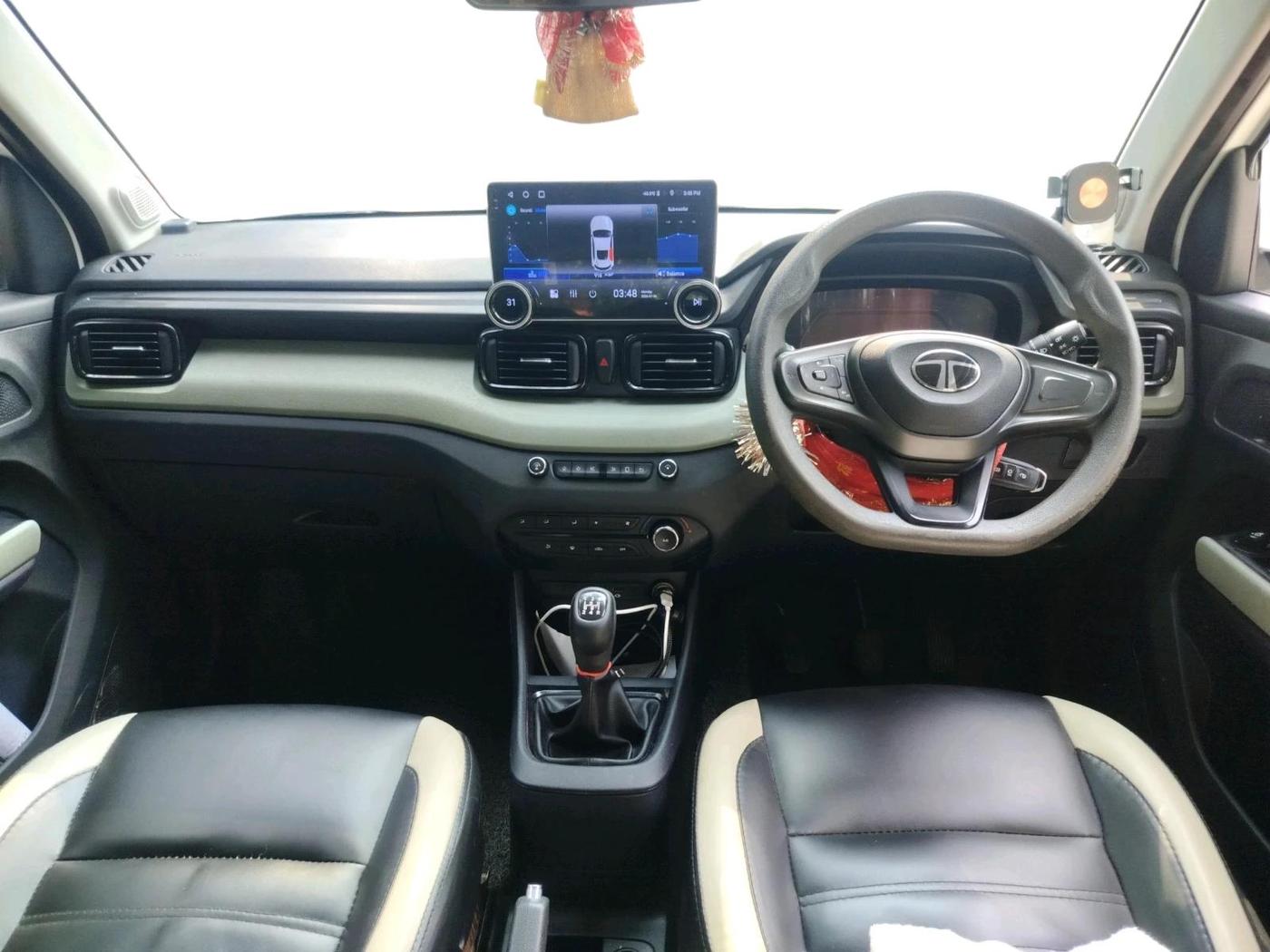 2024 Tata PUNCH ADVENTURE MT, Petrol, Manual, 37,405 km, interior