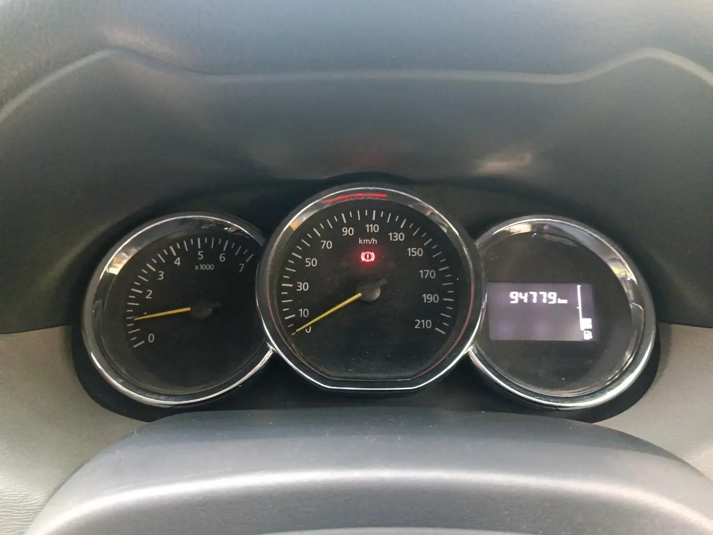 2015 Renault Duster RXL PETROL, Petrol, Manual, 94,779 km, interior