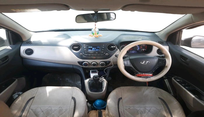 2018 Hyundai Xcent E+, CNG, Manual, 1,04,700 km, interior
