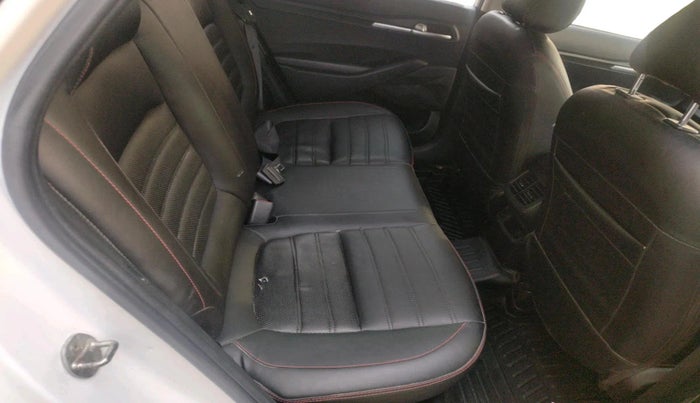 2019 KIA SELTOS HTK PLUS 1.5, Petrol, Manual, 26,595 km, interior