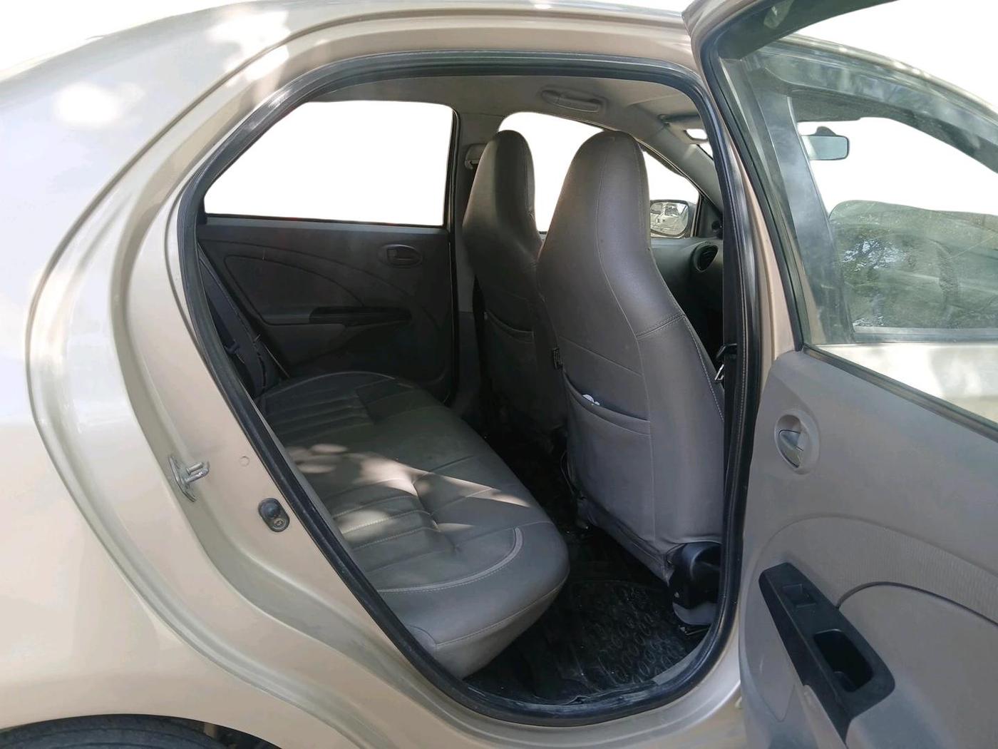 2011 Toyota Etios G, CNG, Manual, 1,14,355 km, interior