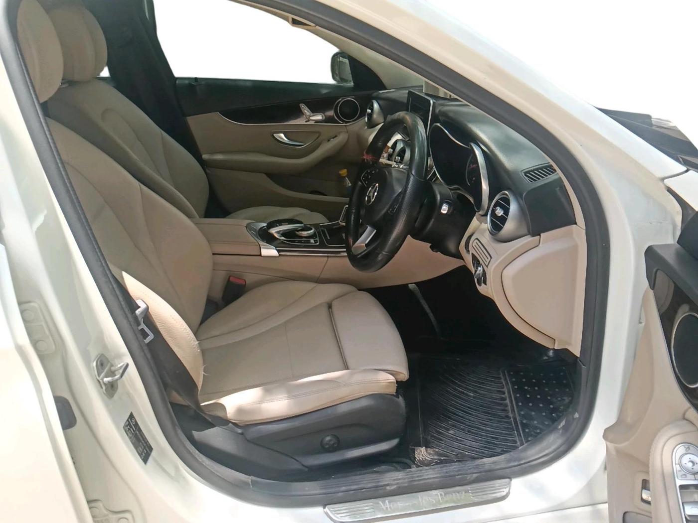 2014 Mercedes Benz C Class C 200 AVANTGARDE, Petrol, Automatic, 62,269 km, interior