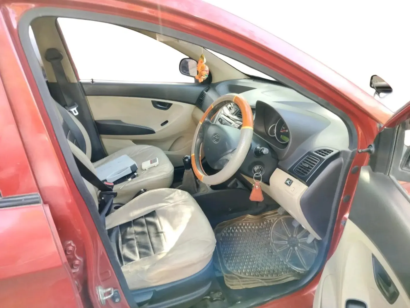 2013 Hyundai Eon MAGNA +, CNG, Manual, 57,215 km, interior