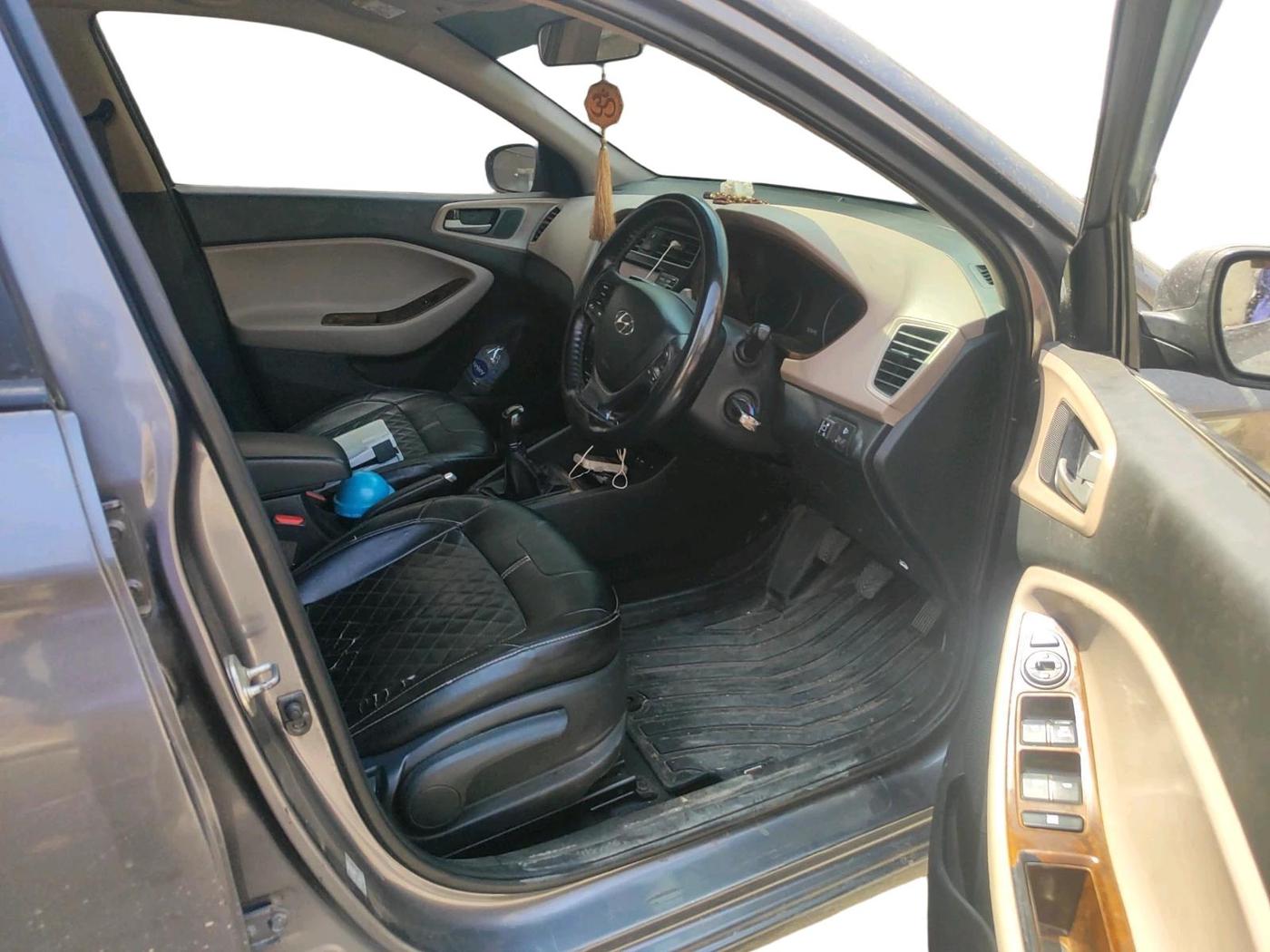 2019 Hyundai Elite i20 SPORTZ PLUS 1.2, Petrol, Manual, 1,63,549 km, interior