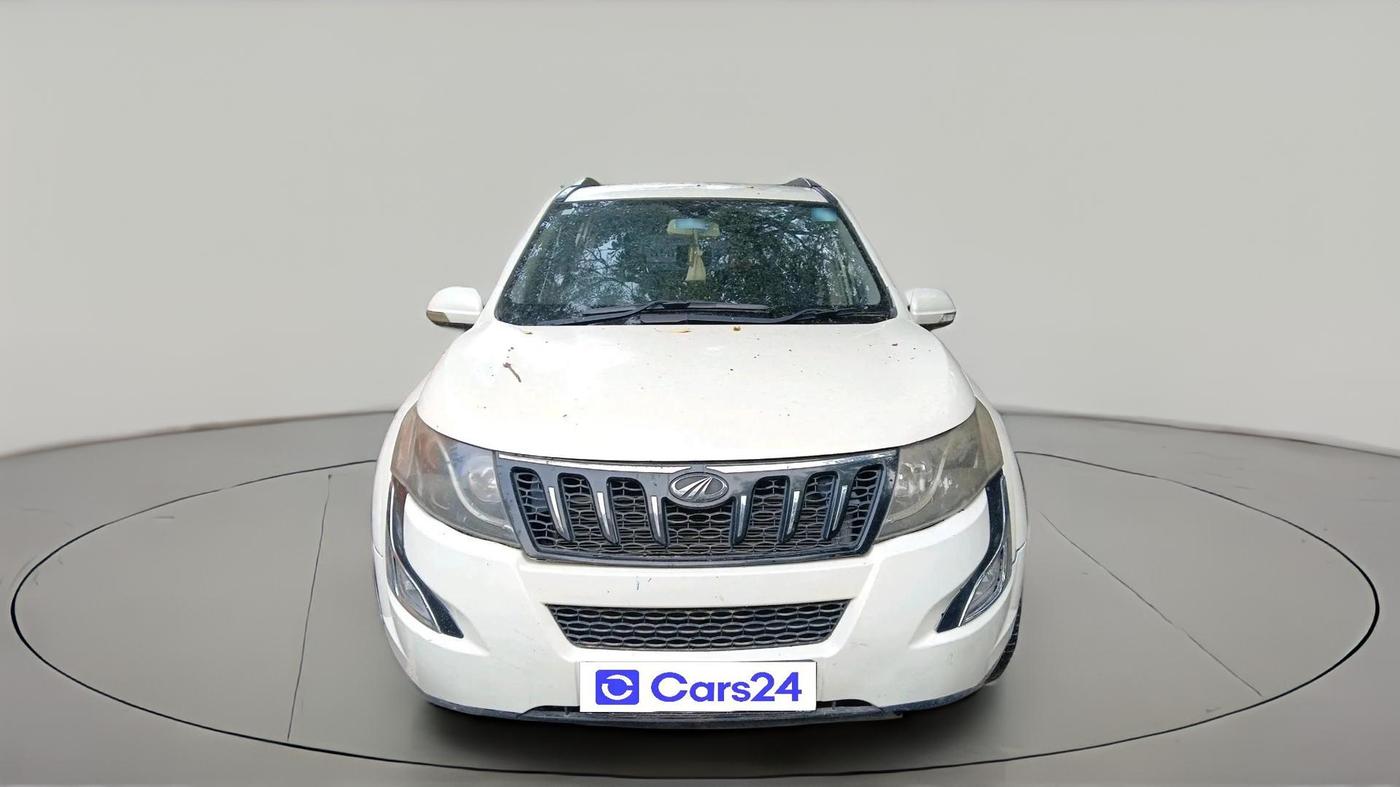 2016 Mahindra XUV500 W6 AT 1.99, Diesel, Automatic, 1,16,010 km, exterior