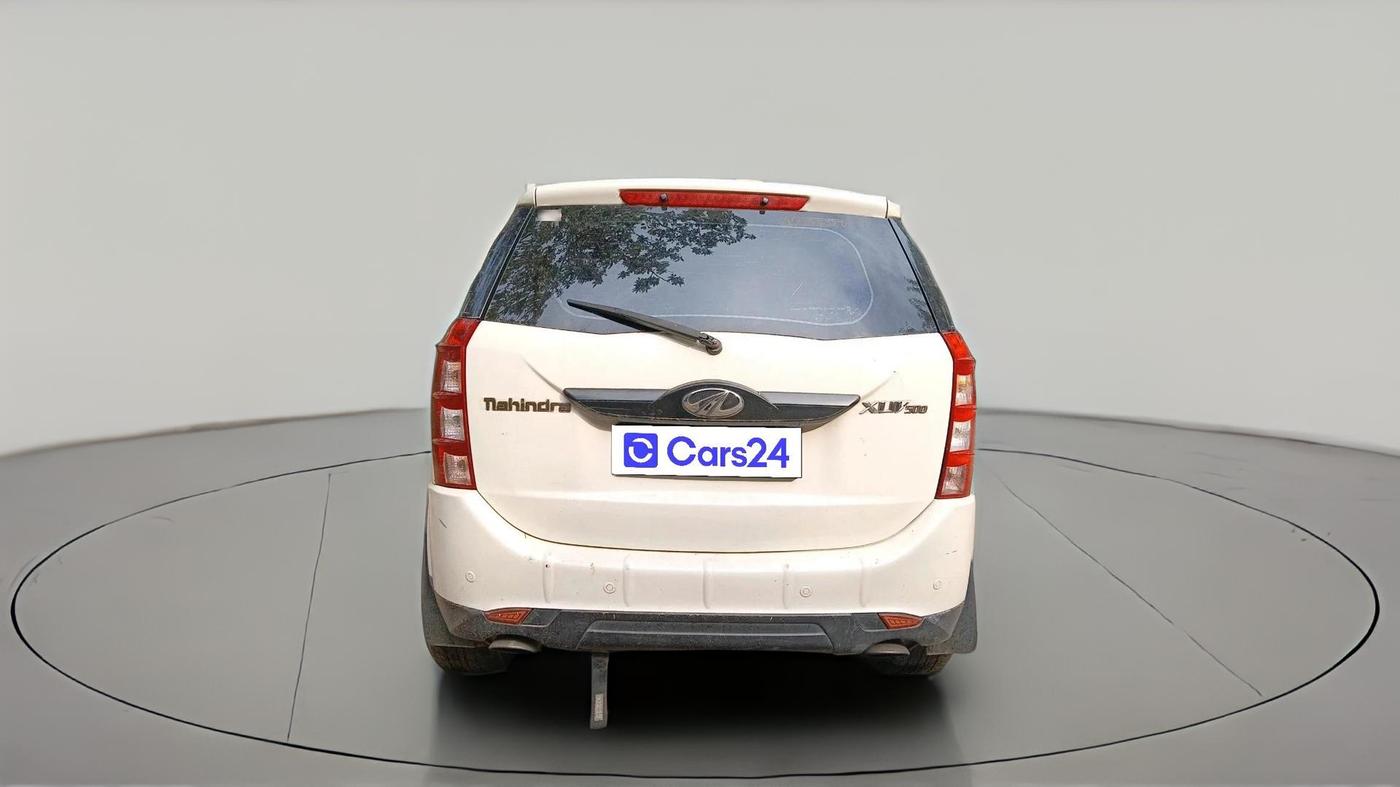 2016 Mahindra XUV500 W6 AT 1.99, Diesel, Automatic, 1,16,010 km, exterior