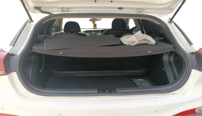 2020 Hyundai Elite i20 SPORTZ PLUS 1.2, Petrol, Manual, 38,592 km, exterior