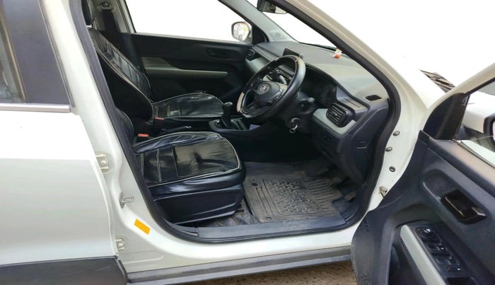 2021 Tata PUNCH ADVENTURE MT, Petrol, Manual, 97,114 km, interior
