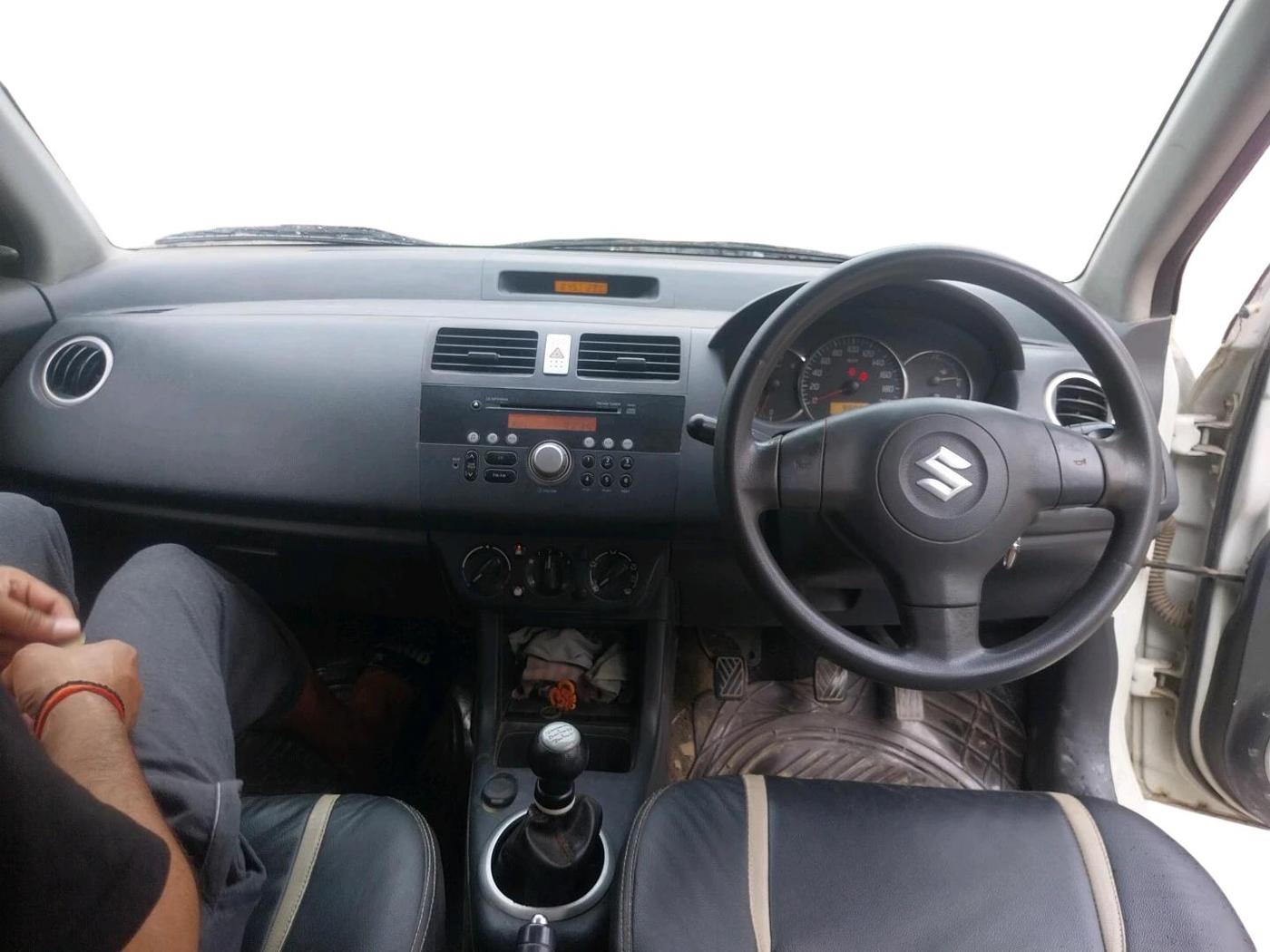 2011 Maruti Swift Dzire VXI, CNG, Manual, 98,022 km, interior