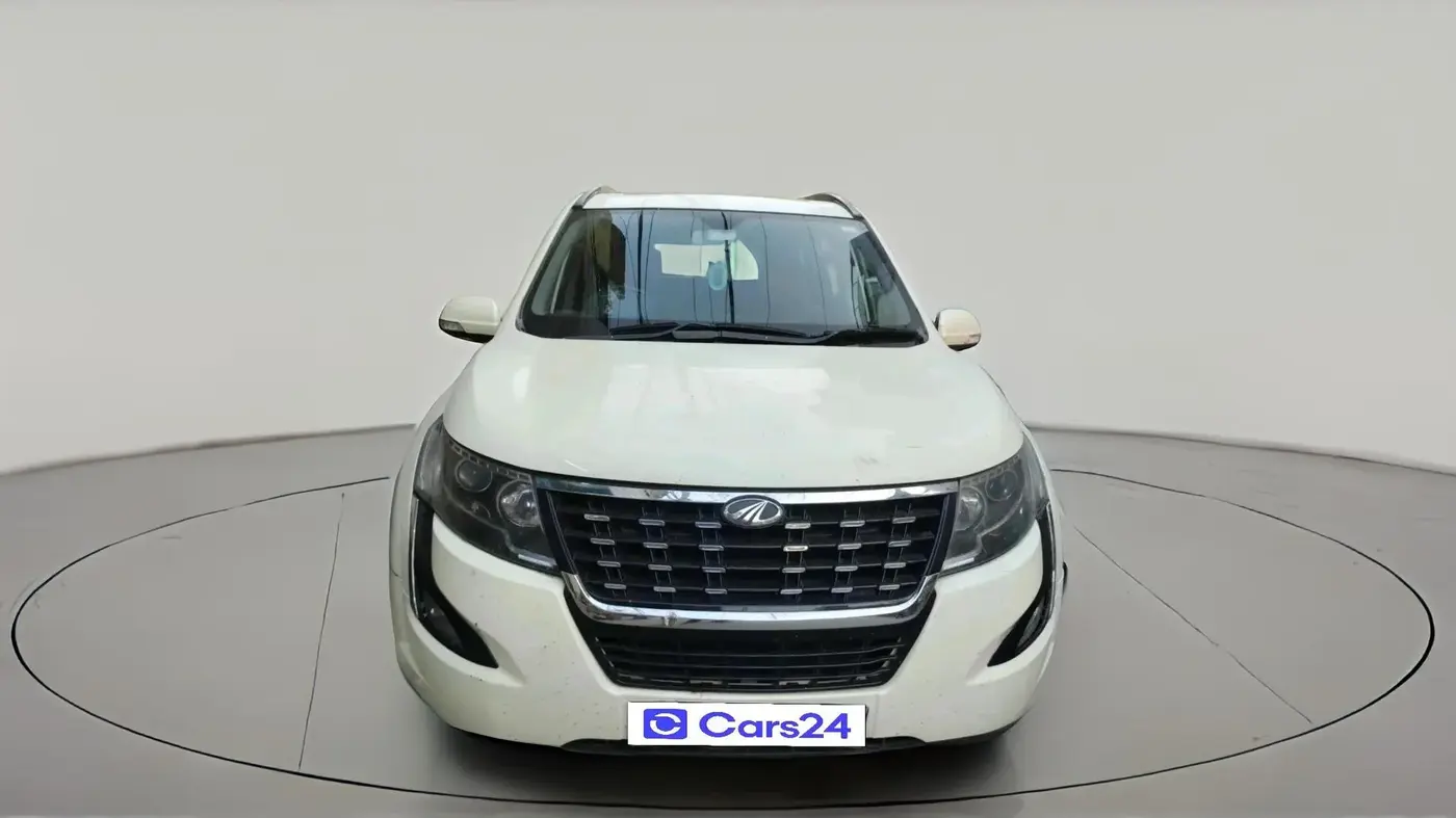2019 Mahindra XUV500 W11, Diesel, Manual, 1,18,494 km, exterior