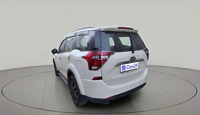 2019 Mahindra XUV500 W11, Diesel, Manual, 1,18,494 km, exterior