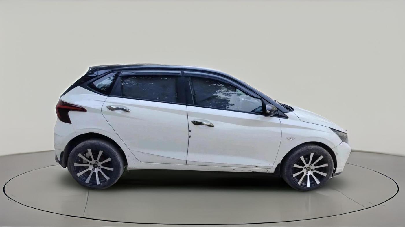 2023 Hyundai NEW I20 MAGNA 1.2 MT, CNG, Manual, 61,176 km, exterior