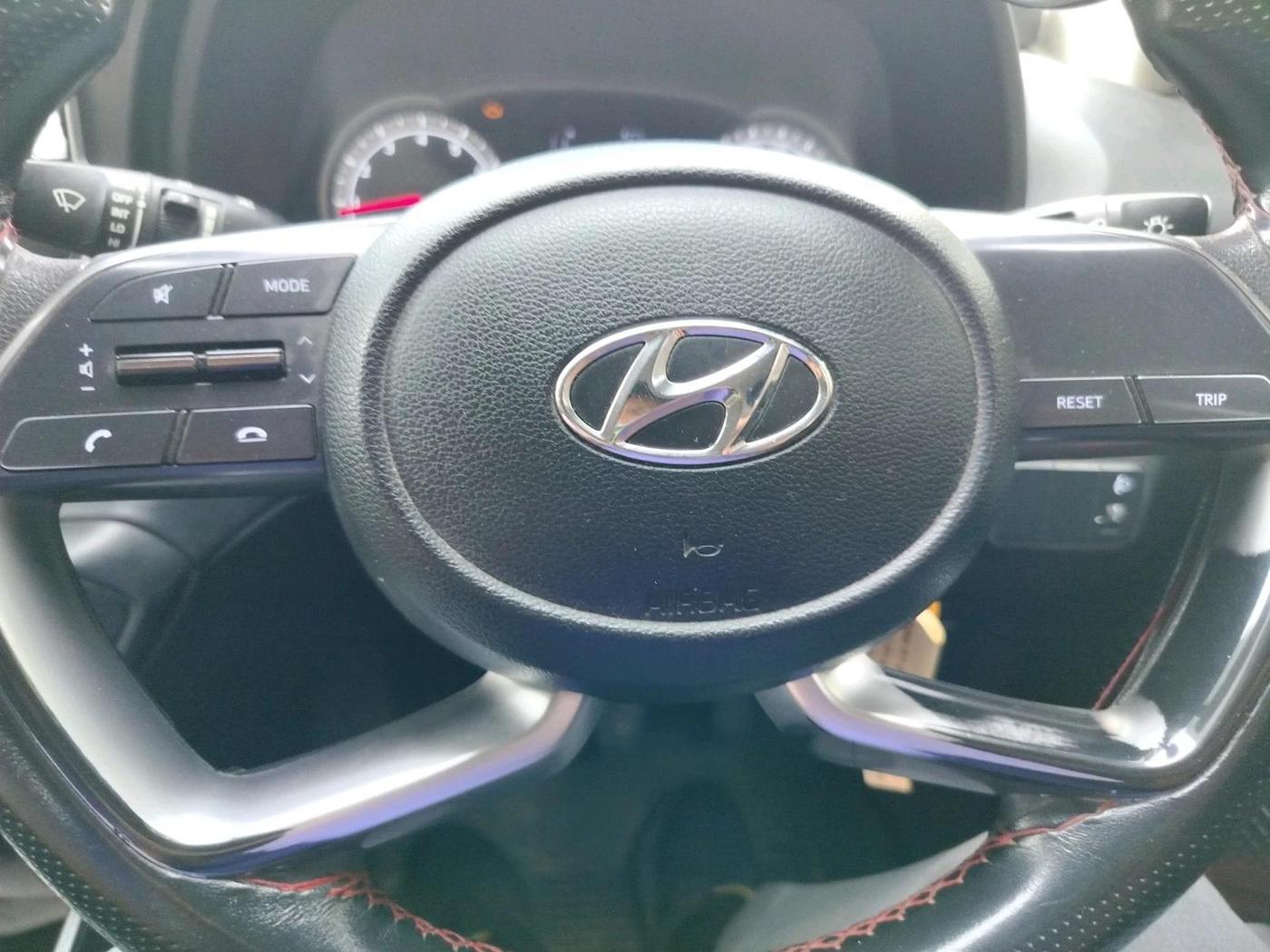 2023 Hyundai NEW I20 MAGNA 1.2 MT, CNG, Manual, 61,176 km, interior