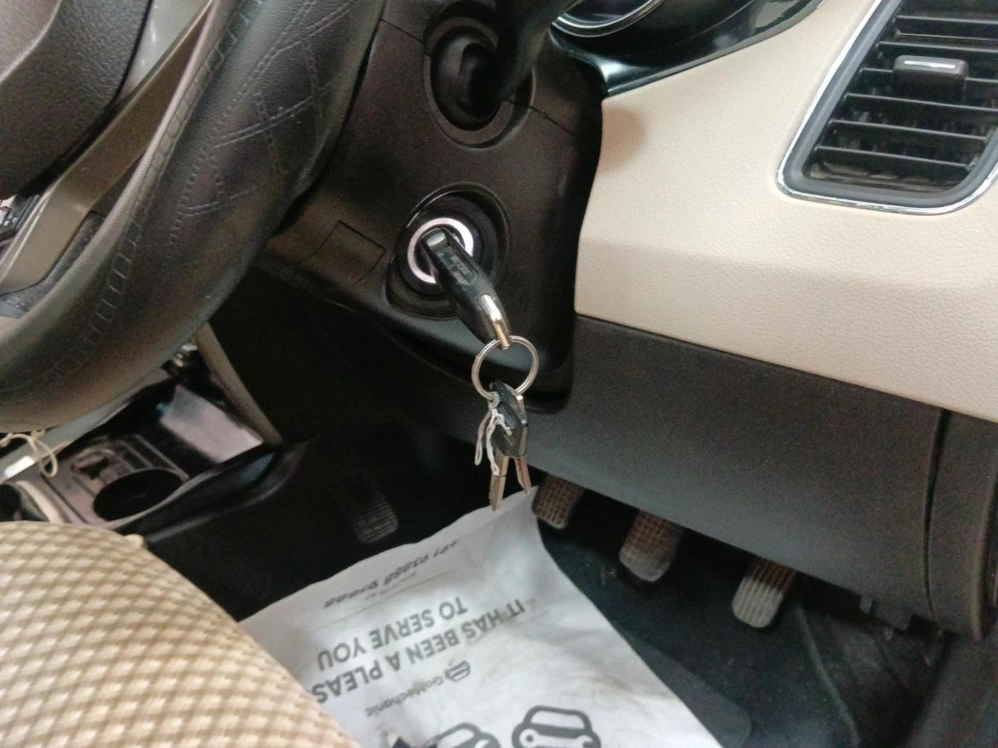 2015 Tata Zest XT PETROL, Petrol, Manual, 75,750 km, interior