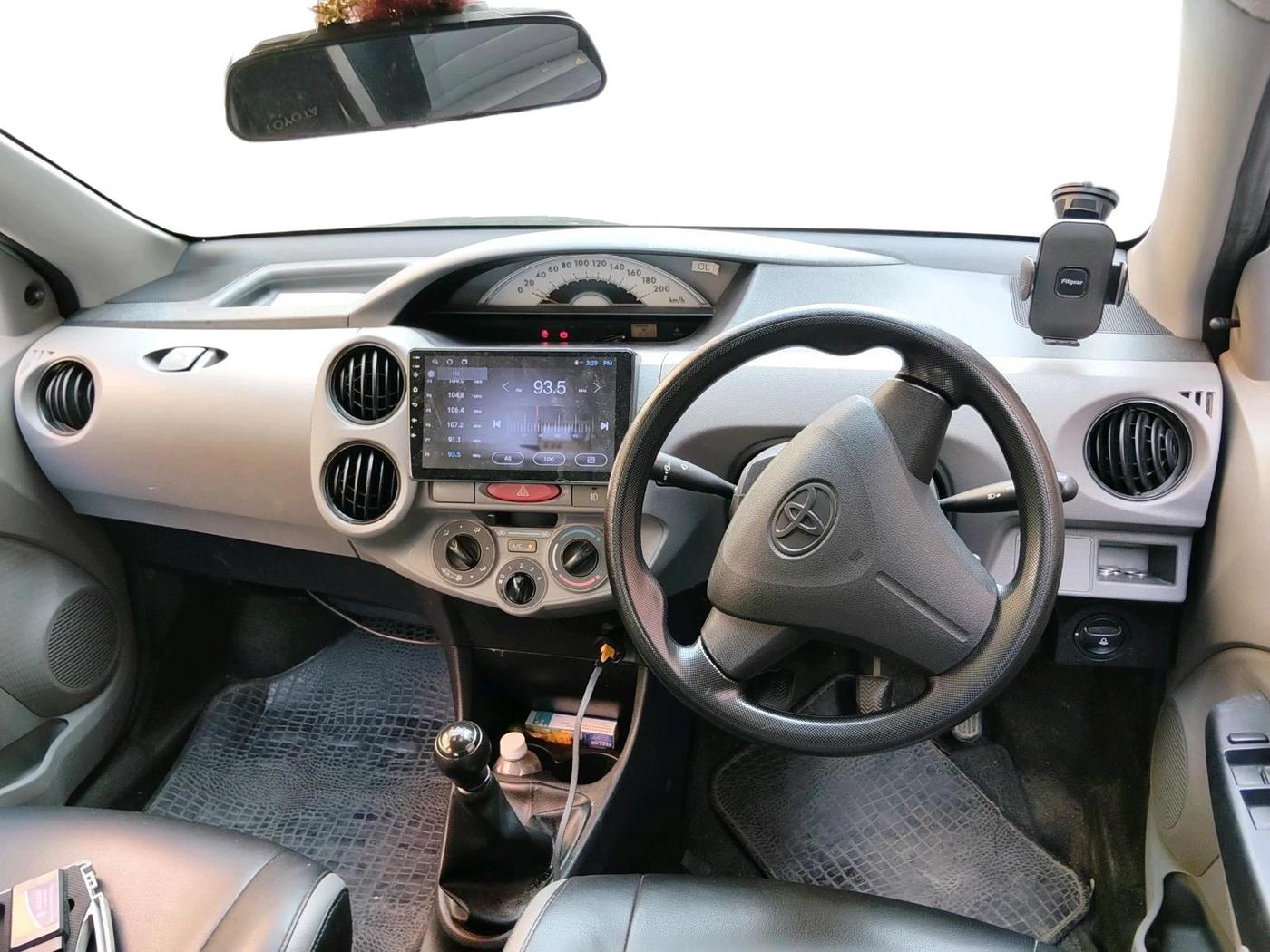 2011 Toyota Etios G, Petrol, Manual, 1,01,822 km, interior