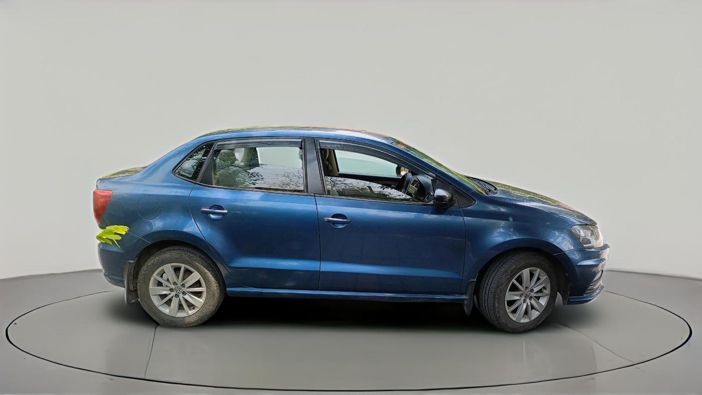 2016 Volkswagen Ameo HIGHLINE1.2L, Petrol, Manual, 83,027 km, exterior