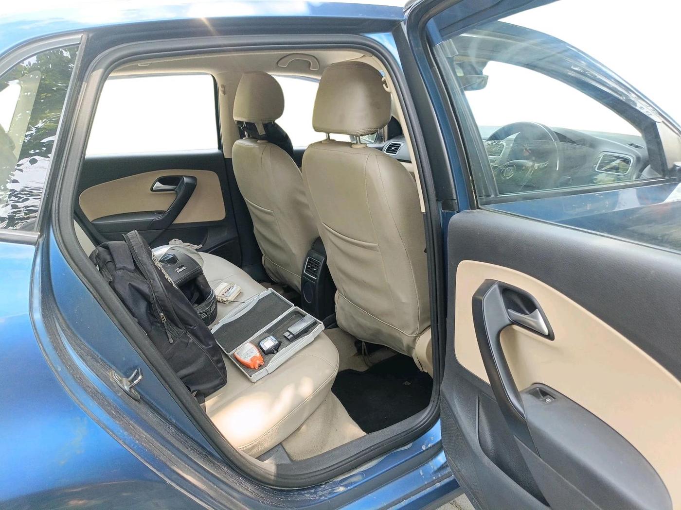 2016 Volkswagen Ameo HIGHLINE1.2L, Petrol, Manual, 83,027 km, interior