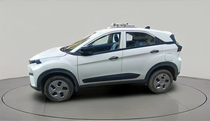 2024 Tata NEXON Smart Plus 1.2 Revotron 6 AMT, Petrol, Automatic, 8,861 km, exterior