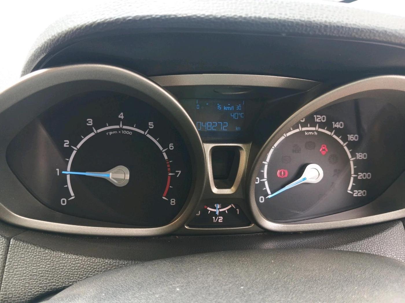 2013 Ford Ecosport TITANIUM 1.0L ECOBOOST, Petrol, Manual, 48,272 km, interior