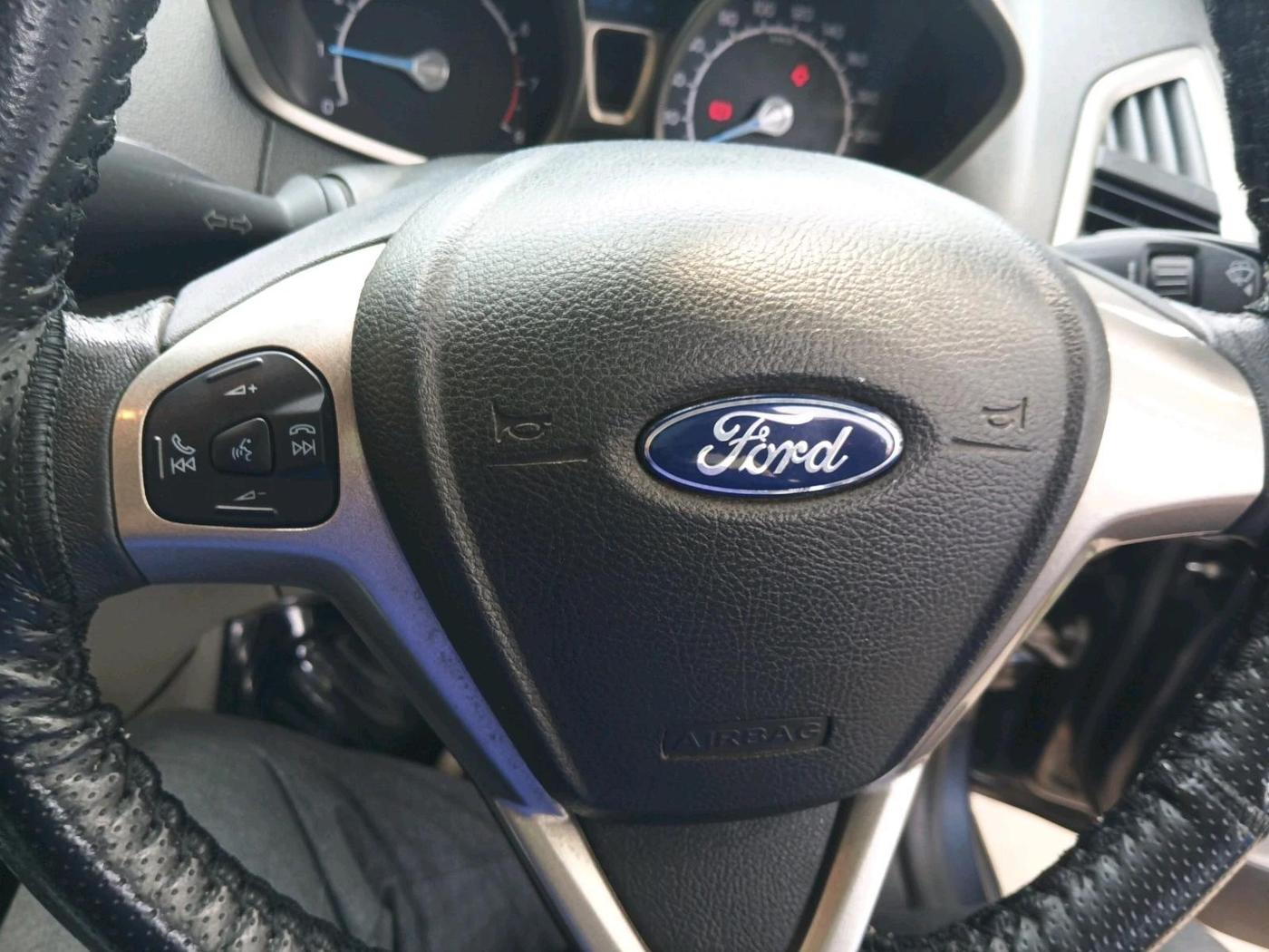 2013 Ford Ecosport TITANIUM 1.0L ECOBOOST, Petrol, Manual, 48,272 km, interior
