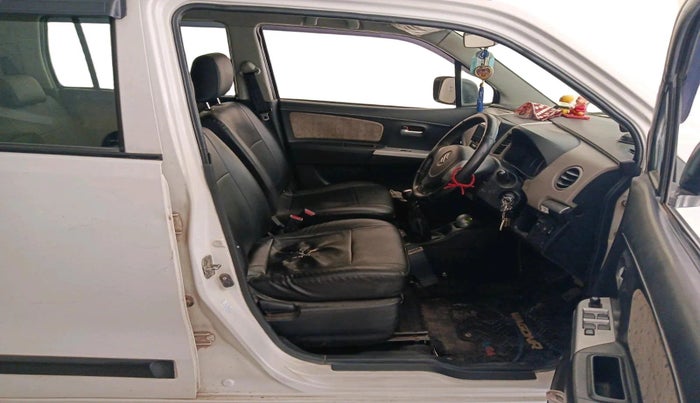 2013 Maruti Wagon R 1.0 VXI, CNG, Manual, 73,639 km, interior