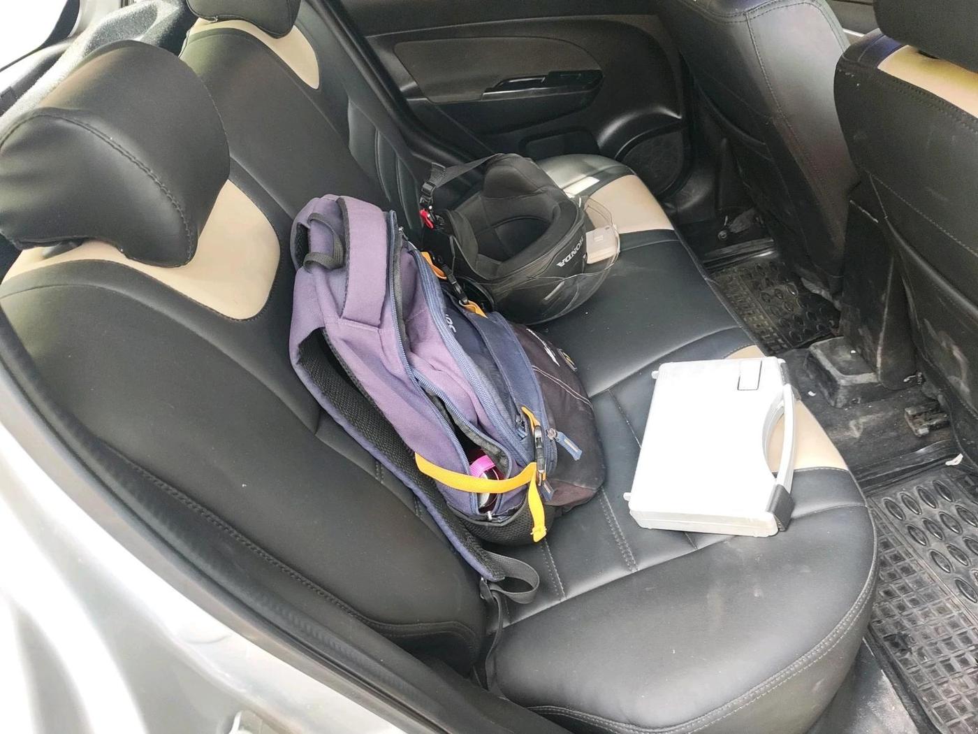 2013 Maruti Swift VXI, CNG, Manual, 62,092 km, interior