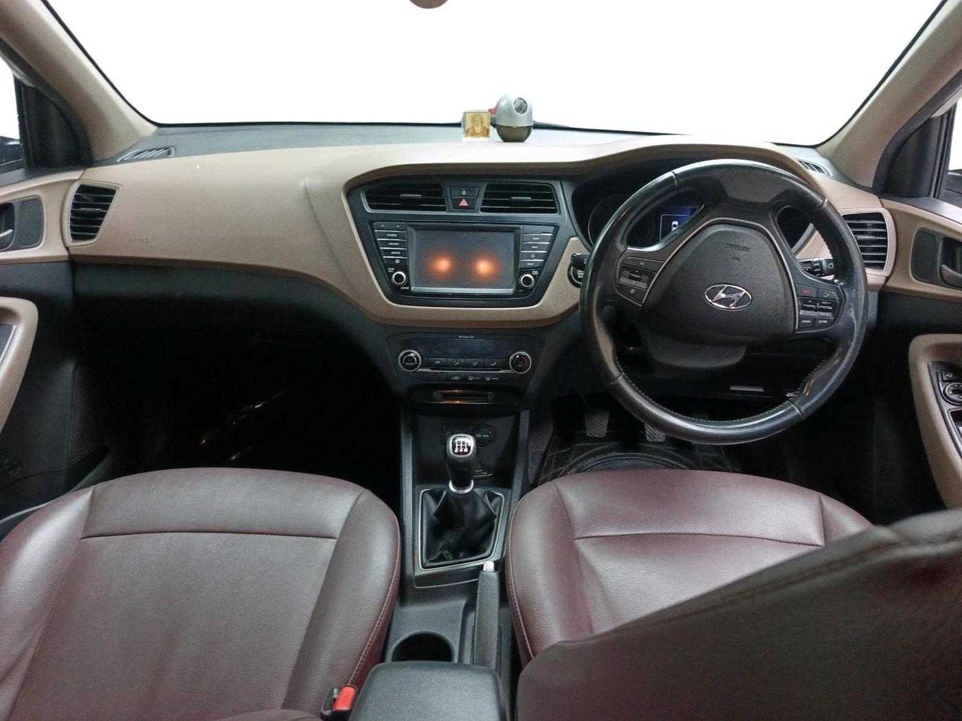 2015 Hyundai Elite i20 ASTA 1.2 (O), Petrol, Manual, 72,244 km, interior