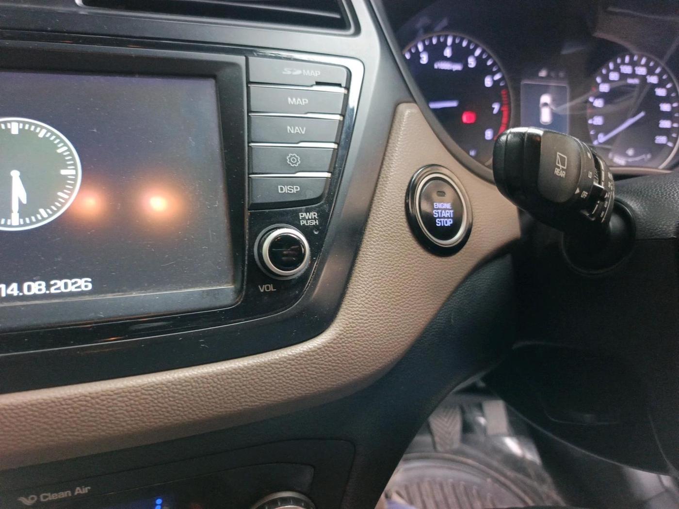 2015 Hyundai Elite i20 ASTA 1.2 (O), Petrol, Manual, 72,244 km, interior