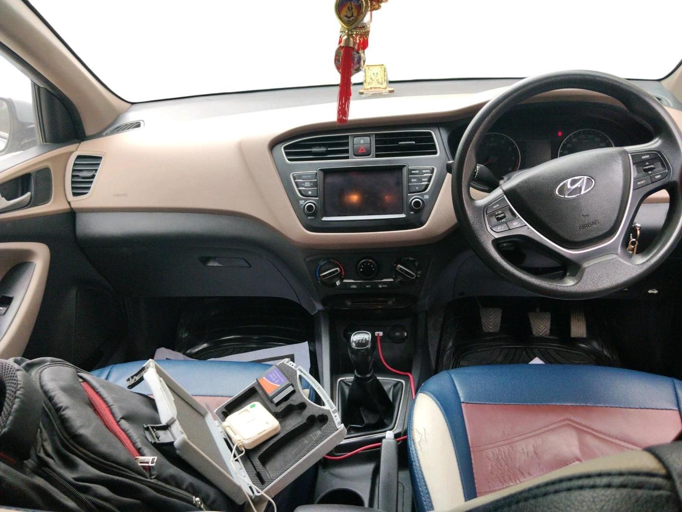2020 Hyundai Elite i20 SPORTZ PLUS 1.2, Petrol, Manual, 1,07,025 km, interior