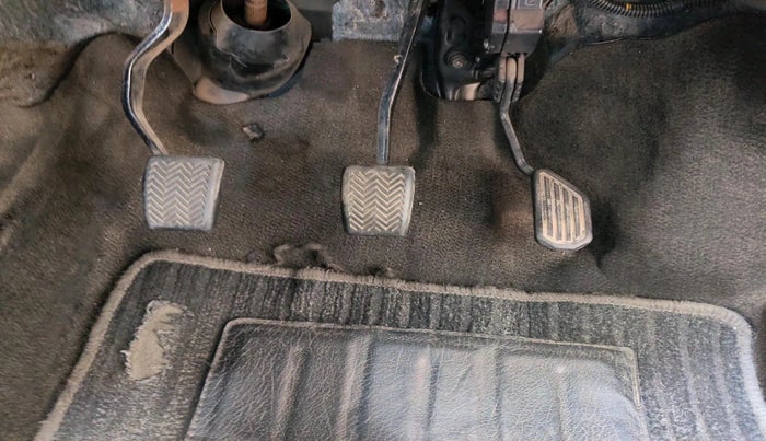 2011 Toyota Etios G, Petrol, Manual, 96,640 km, interior