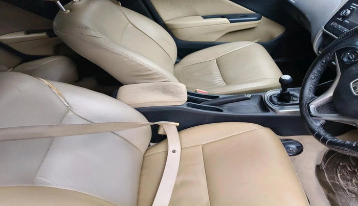 2014 Honda City 1.5L I-VTEC SV, Petrol, Manual, 1,17,252 km, interior