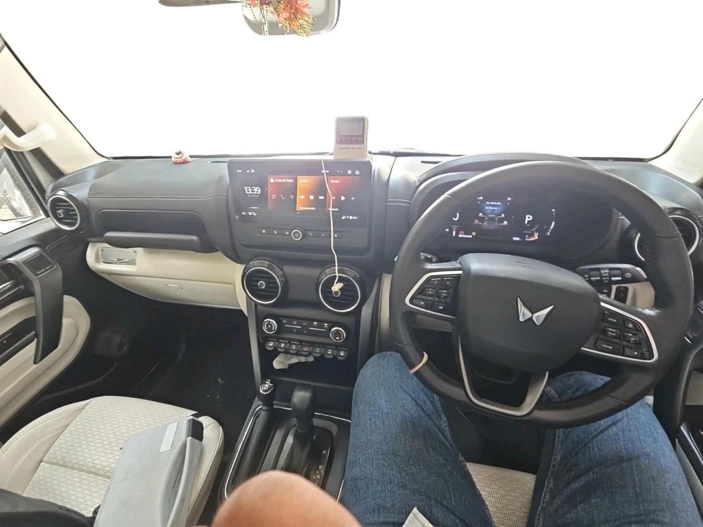 2024 Mahindra Thar Roxx AX7 L Diesel AT 4WD, Diesel, Automatic, 7,836 km, interior
