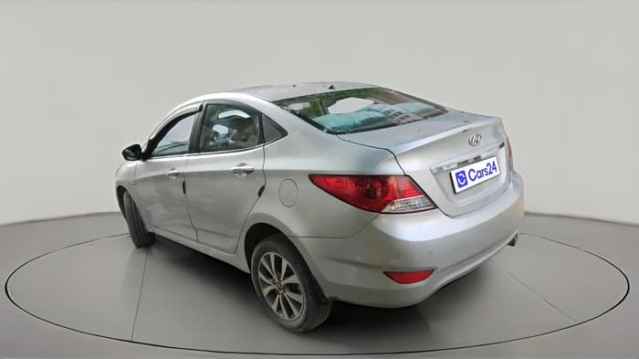 2014 Hyundai Verna FLUIDIC 1.6 VTVT SX, Petrol, Manual, 90,400 km, exterior