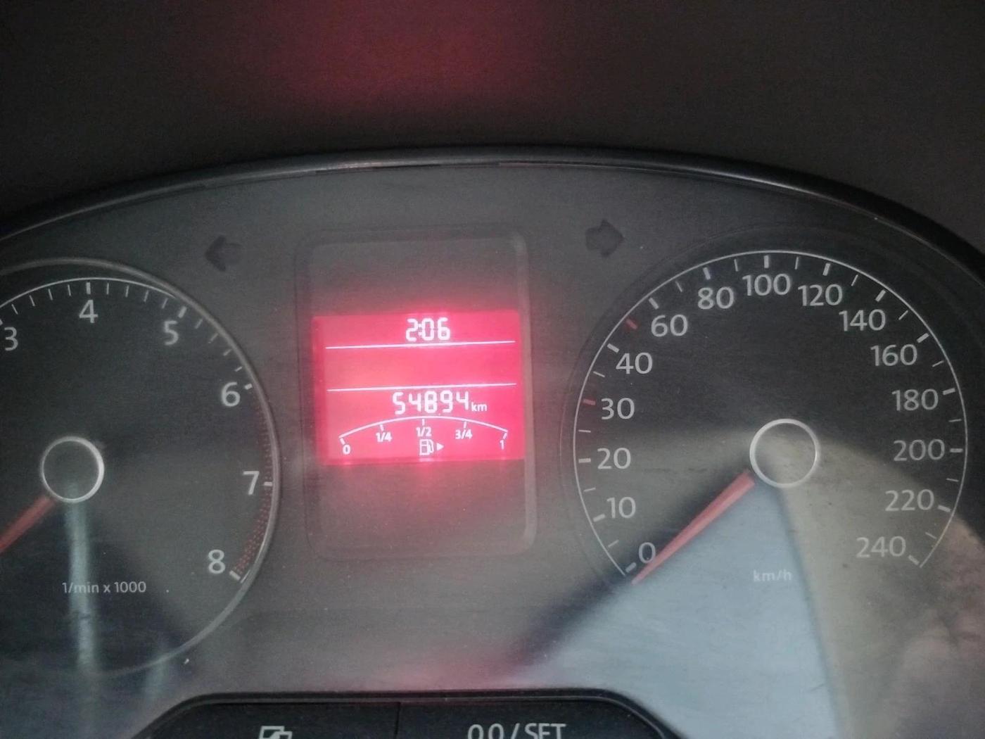 2013 Volkswagen Vento HIGHLINE 1.6 MPI, Petrol, Manual, 54,894 km, interior