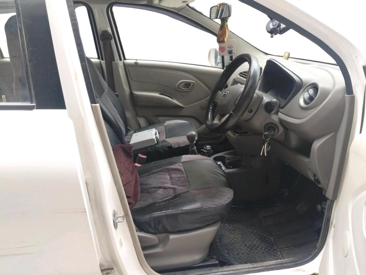 2016 Datsun Redi Go S, Petrol, Manual, 62,680 km, interior