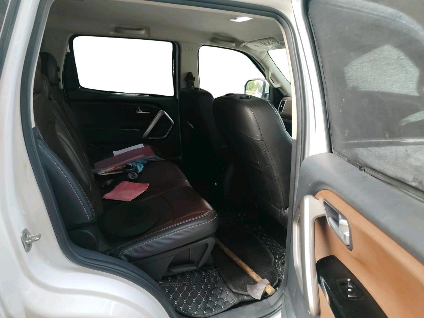 2024 Mahindra SCORPIO-N Z4 DIESEL MT 2WD 7 STR, Diesel, Manual, 40,139 km, interior