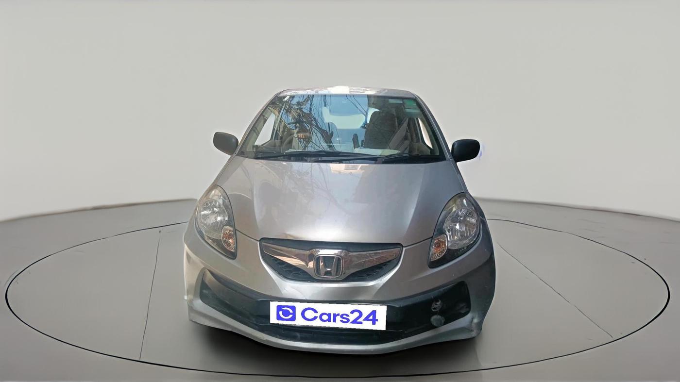 2012 Honda Brio E MT, CNG, Manual, 67,185 km, exterior