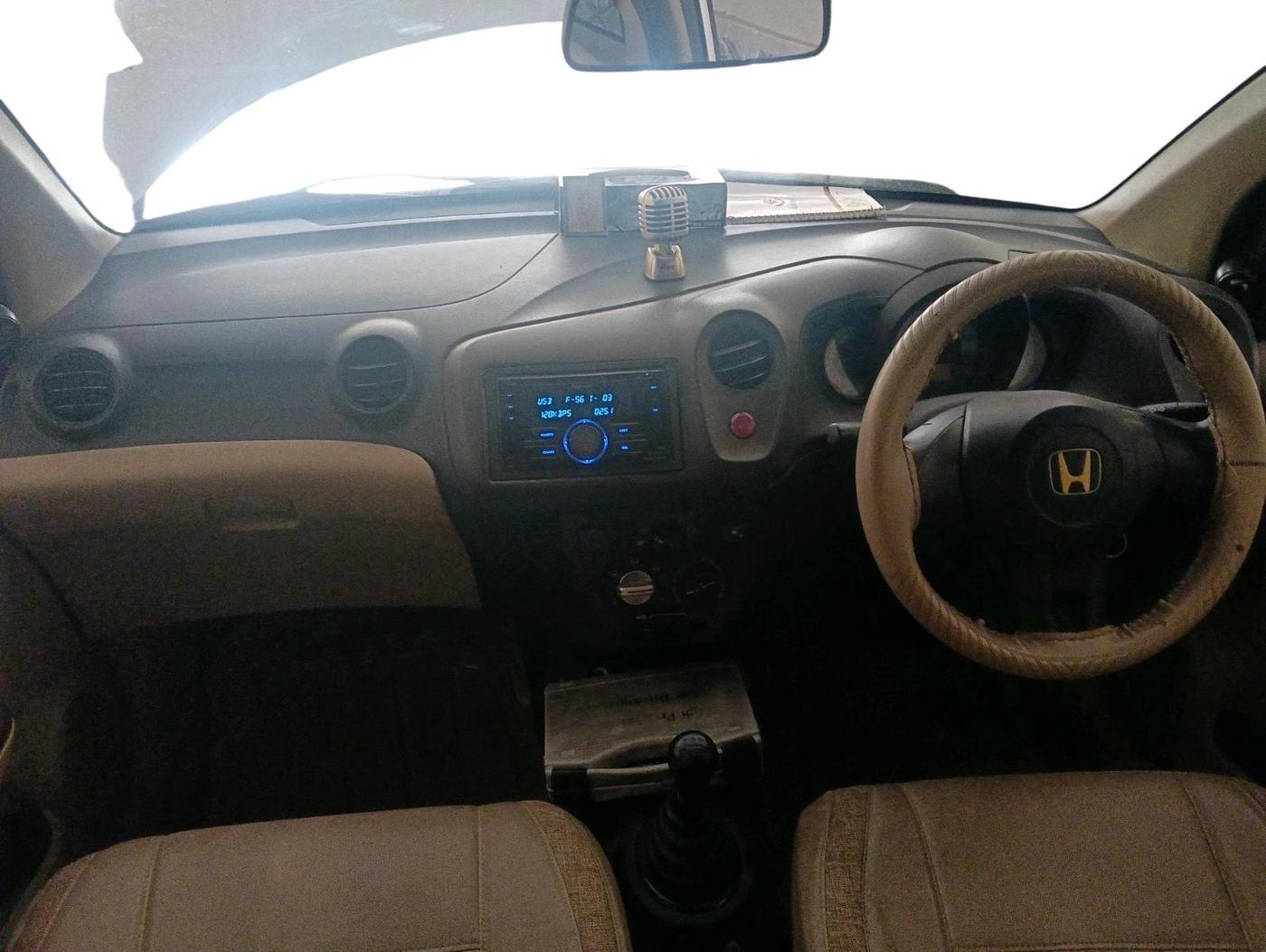 2012 Honda Brio E MT, CNG, Manual, 67,185 km, interior