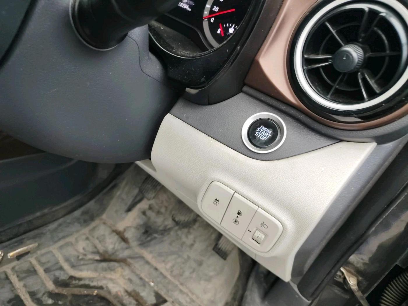 2023 Hyundai AURA SX 1.2 CNG, CNG, Manual, 58,284 km, interior