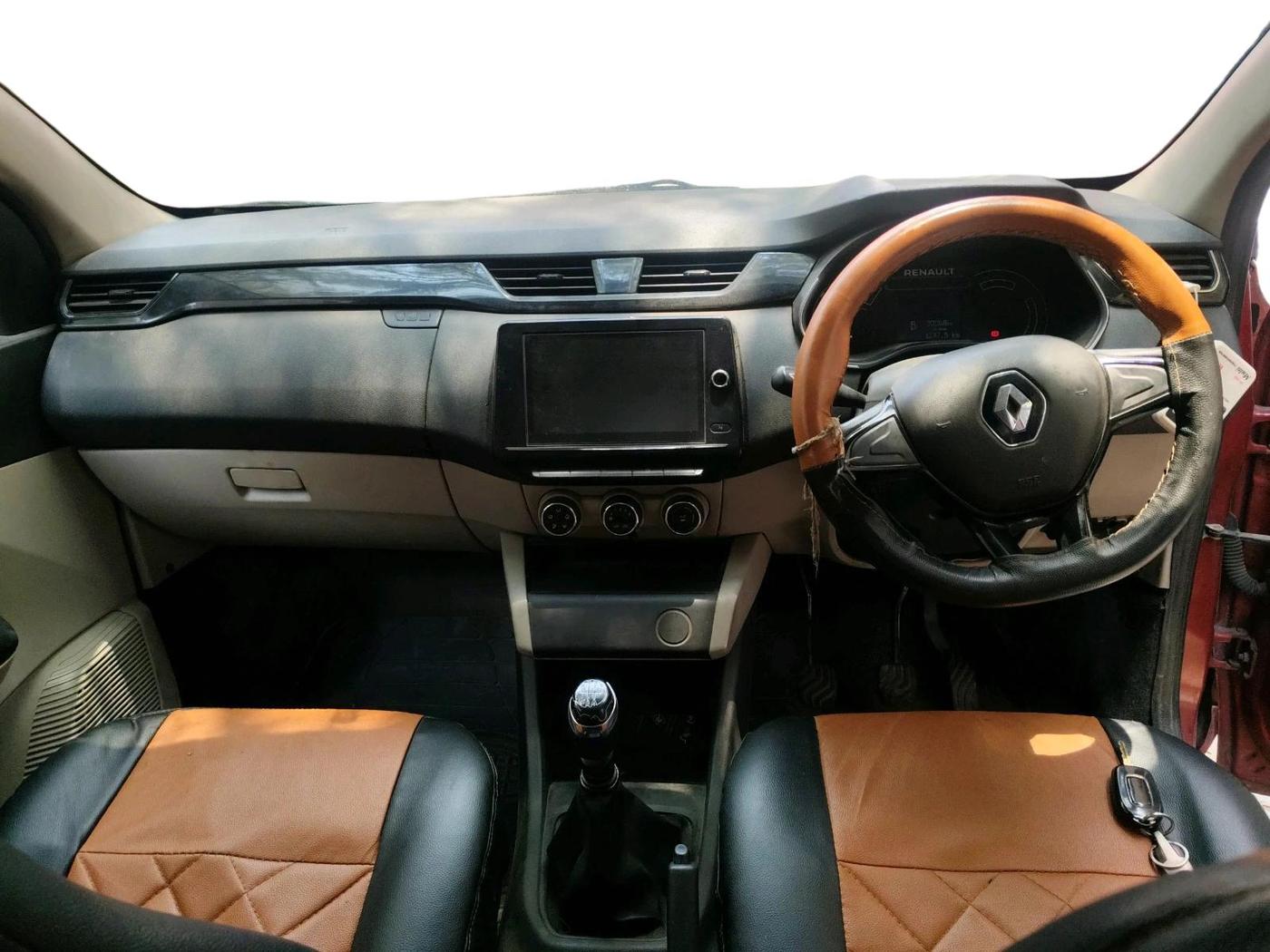 2019 Renault TRIBER RXT, CNG, Manual, 90,838 km, interior