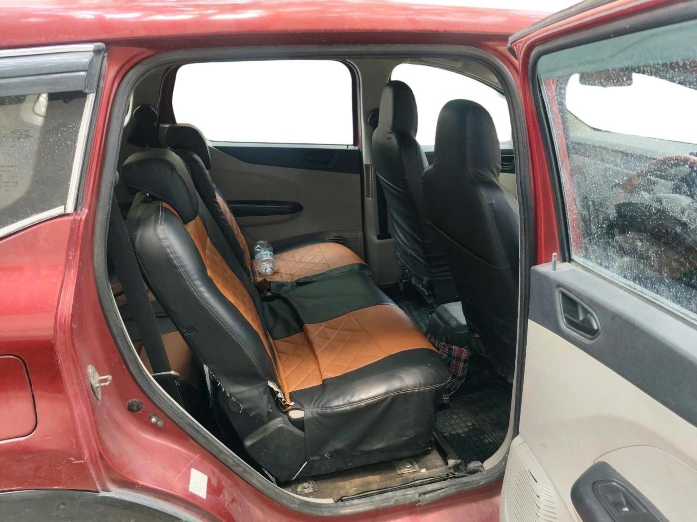 2019 Renault TRIBER RXT, CNG, Manual, 90,838 km, interior