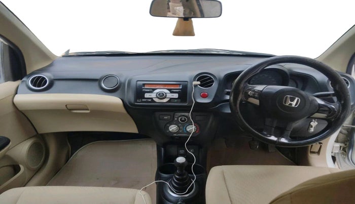 2015 Honda Amaze 1.2L I-VTEC S, CNG, Manual, 78,205 km, interior