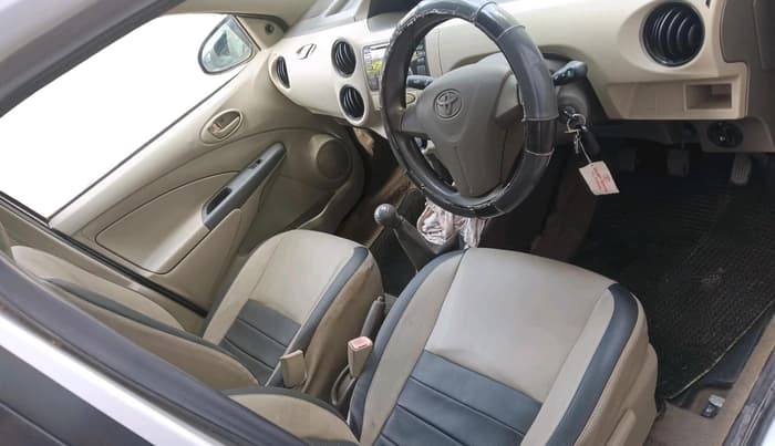 2014 Toyota Etios Liva G, Petrol, Manual, 32,765 km, interior