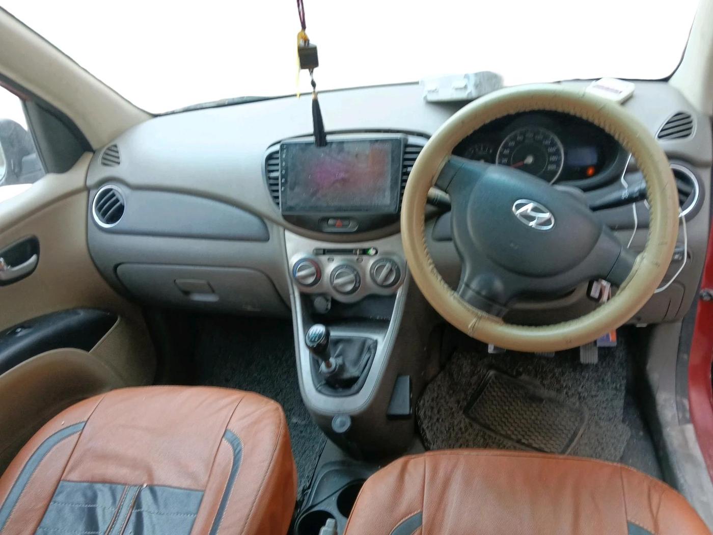 2012 Hyundai i10 MAGNA 1.2, CNG, Manual, 86,010 km, interior