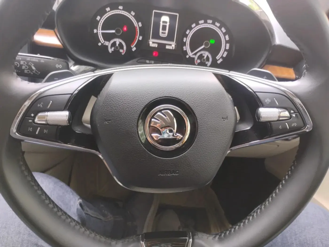 2023 Skoda SLAVIA AMBITION 1.0L TSI AT, Petrol, Automatic, 13,272 km, interior