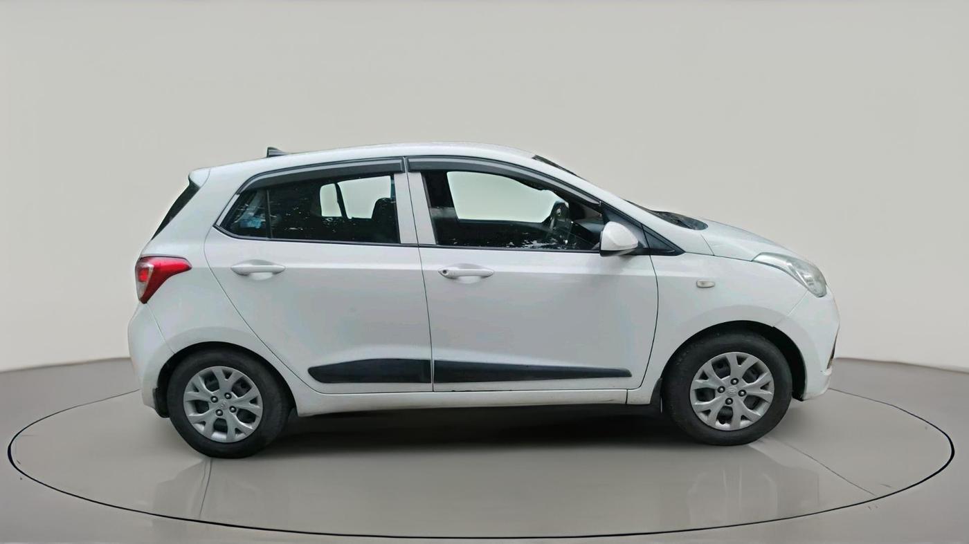 2016 Hyundai Grand i10 MAGNA 1.2 KAPPA VTVT, CNG, Manual, 72,745 km, exterior