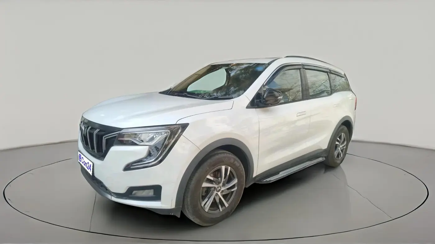 2023 Mahindra XUV700 AX 5 P MT 7 STR, Petrol, Manual, 31,866 km, exterior